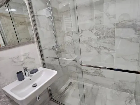 Izdavanje, dvosoban stan, 48m², City Kvart, Podgorica - image 9