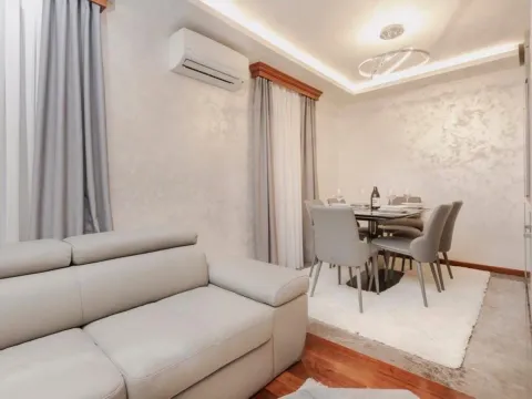 Prodaja, jednosoban stan, 37m², Stari Grad Kotor, Kotor - image 2