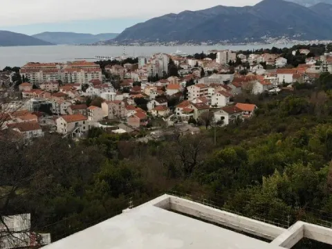 Prodaja, kuća, 230m², Tivat, Crna Gora - image 3