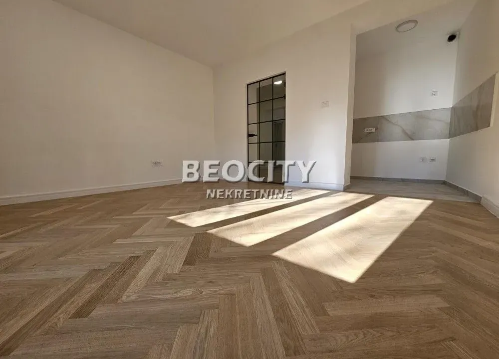 Prodaja, trosoban stan, 85m², Centar, Novi Sad