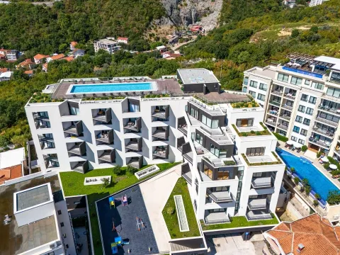 Sale, one bedroom apartment, 69m², Bečići, Budva