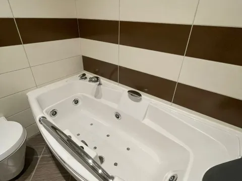 Prodaja, dvosoban stan, 100m², Centar, Podgorica - image 8