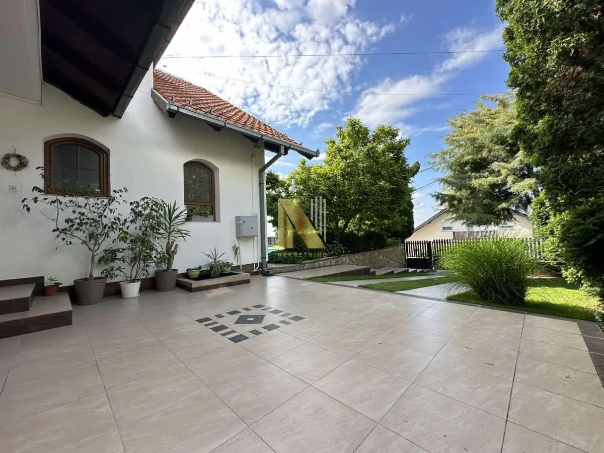 Prodaja, kuća, 336m², Sremska Kamenica, Petrovaradin