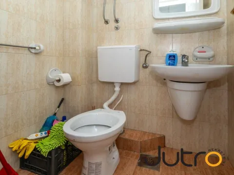 Izdavanje, trosoban stan, 115m², Podgorica, Crna Gora - image 14