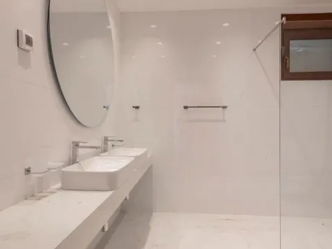 Prodaja, kuća, 500m², Mareza, Podgorica - image 8