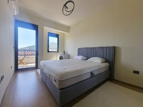 Rent, two bedroom apartment, 70m², Budva, Crna Gora - image 10