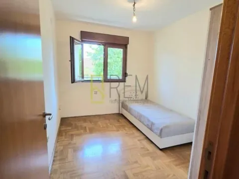 Sale, two bedroom apartment, 64m², Stari Aerodrom, Podgorica - image 6