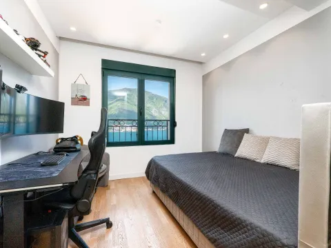 Sale, two bedroom apartment, 85m², Prčanj, Kotor - image 14