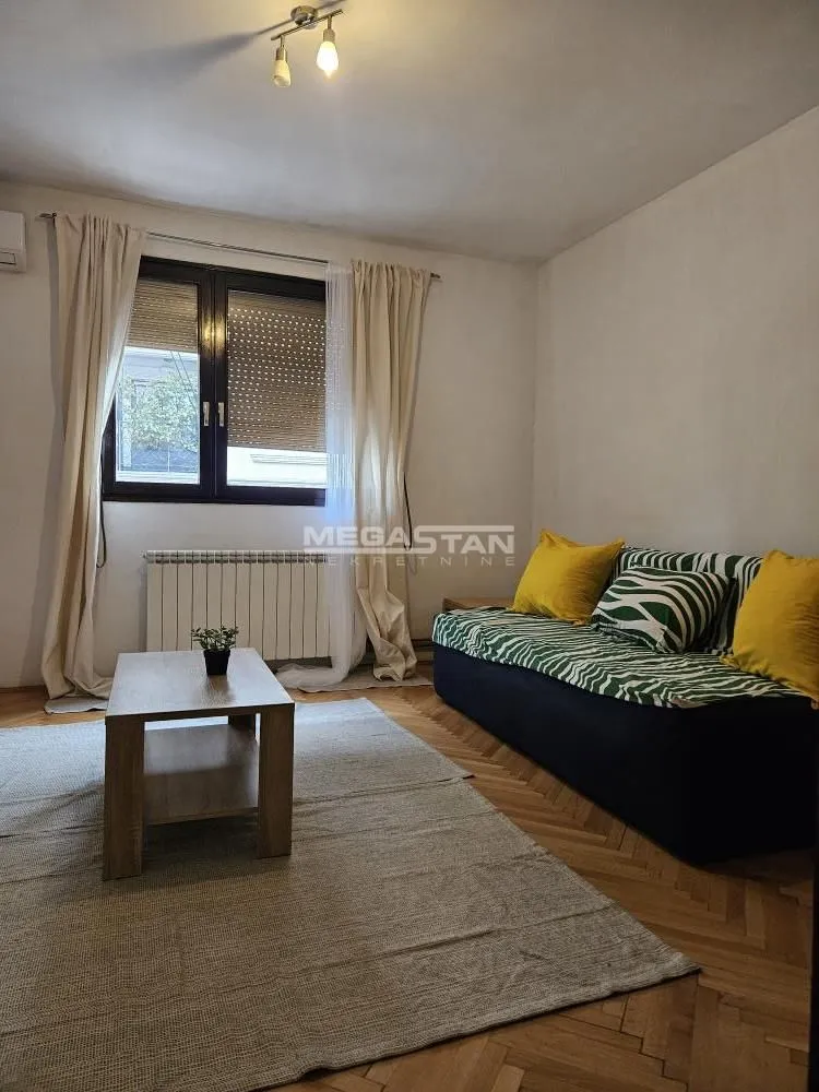 Rent, one bedroom apartment, 32m², Đeram Pijaca, Beograd