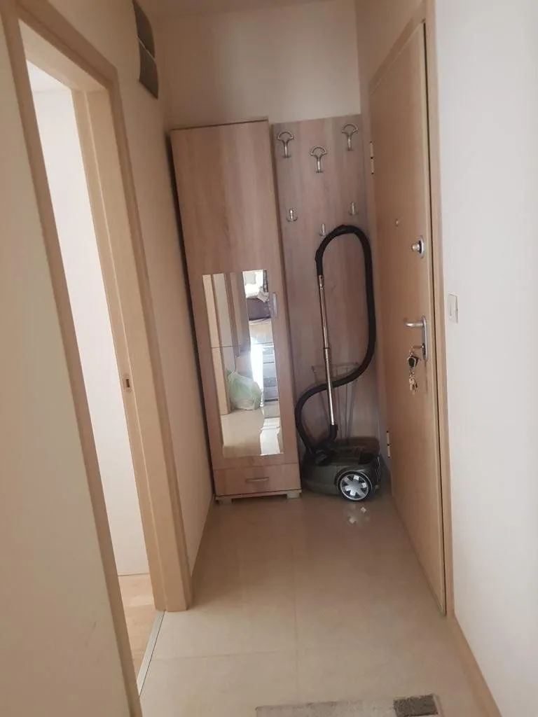 Izdavanje, jednosoban stan, 52m², City Kvart, Podgorica