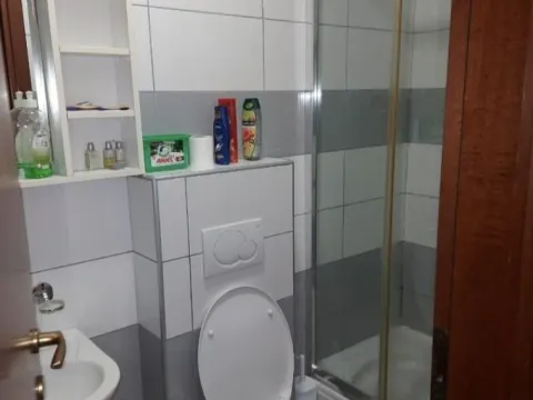 Izdavanje, dvosoban stan, 75m², City Kvart, Podgorica - image 10