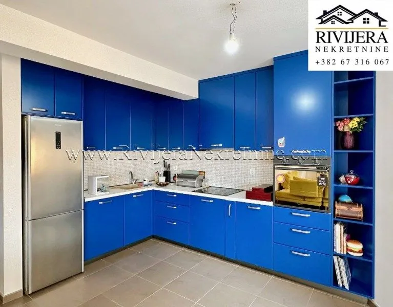 Prodaja, dvosoban stan, 81m², Mažina, Tivat