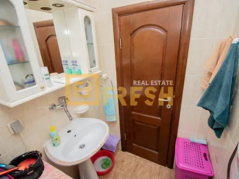 Prodaja, kuća, 150m², Stara Varoš, Podgorica - image 30