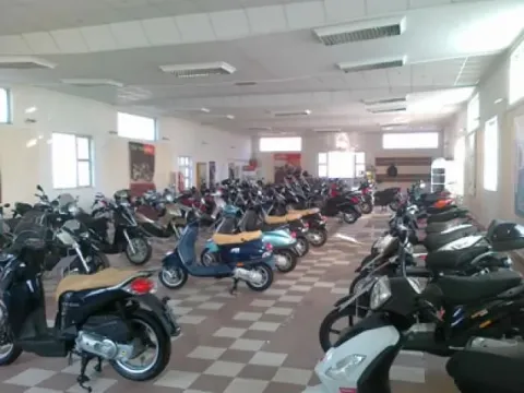 Izdavanje, poslovni prostor, 600m², Palilula Sve Podlokacije, Beograd - image 2