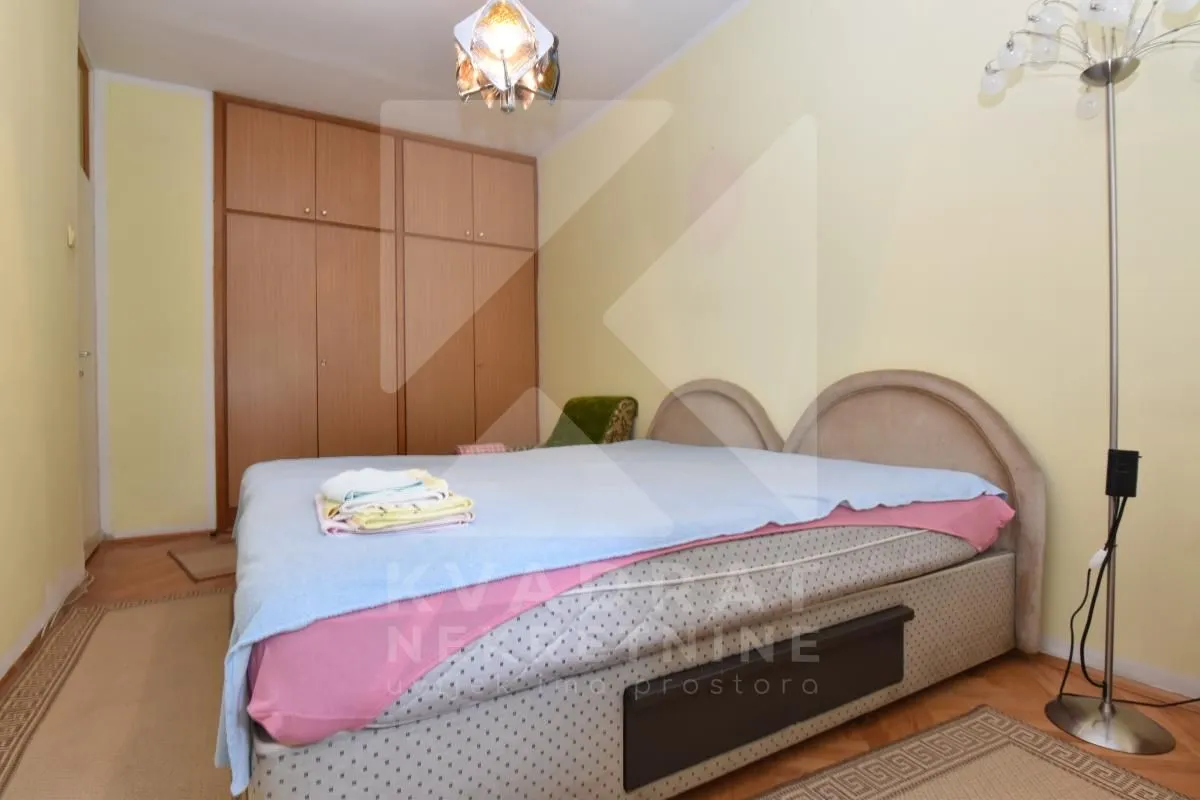 Prodaja, trosoban stan, 81m², Autobuska stanica, Podgorica