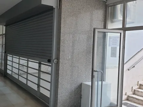 Izdavanje, poslovni prostor, 24m², Pobrežje, Podgorica - image 9