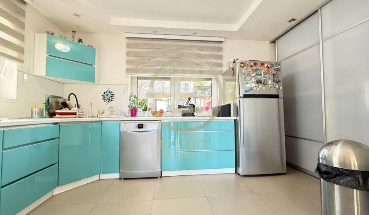 Sale, house, 273m², Petrovaradin, Novi Sad
