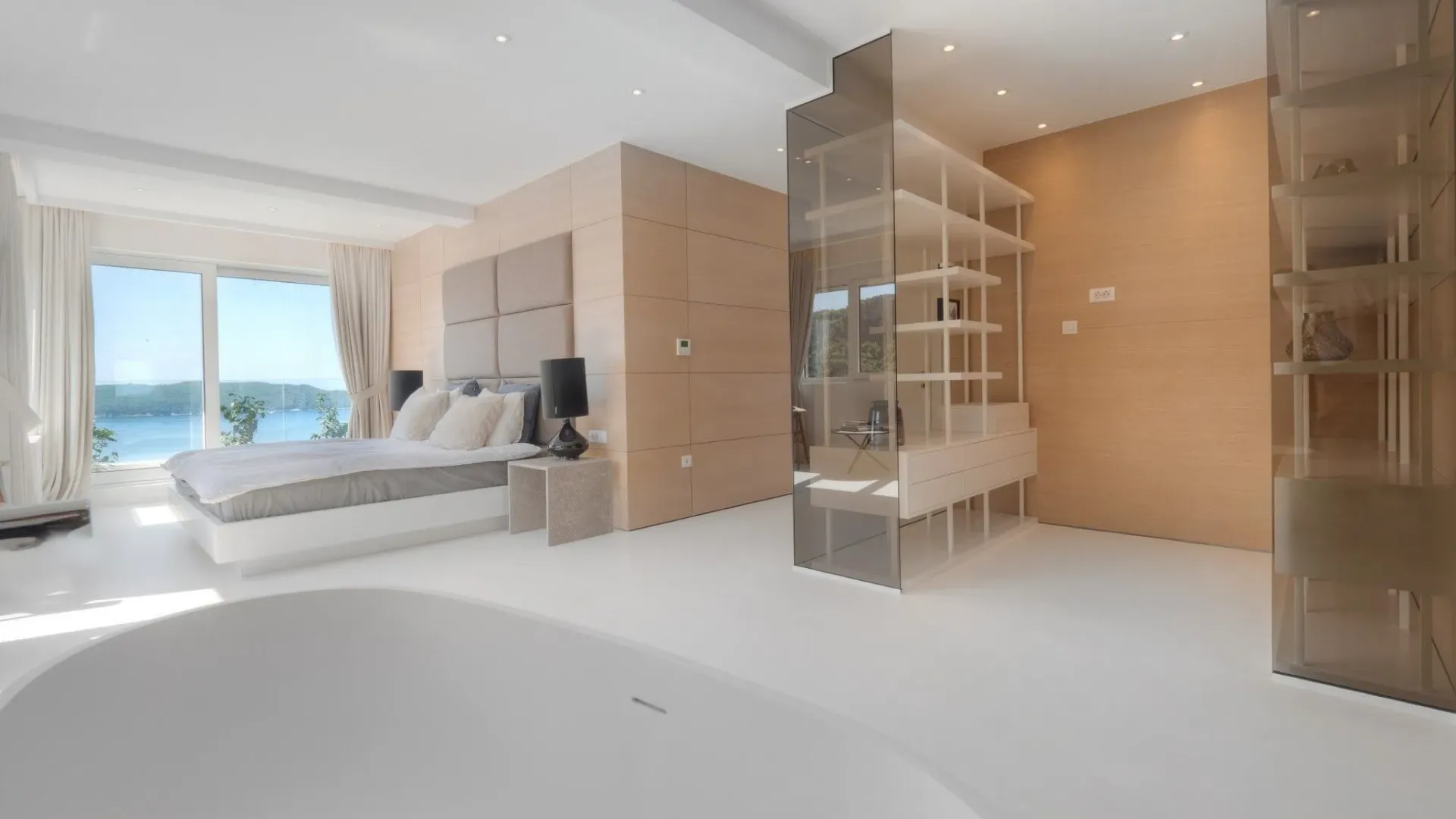 Sale, apartment, 1000m², Rafailovići, Budva