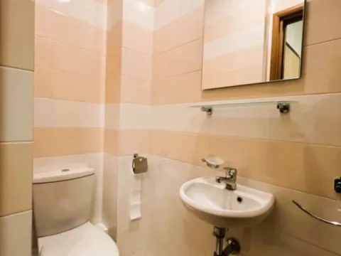 Izdavanje, trosoban stan, 75m², Stari Aerodrom, Podgorica - image 6