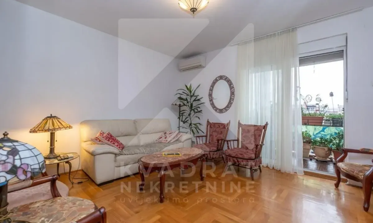 Rent, three bedroom apartment, 97m², Blok 9, Podgorica