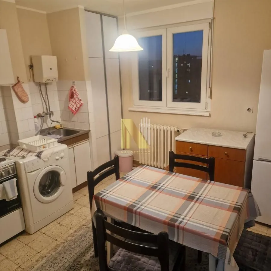 Izdavanje, jednosoban stan, 31m², Bulevar Oslobodjenja, Novi Sad Sve Podlokacije