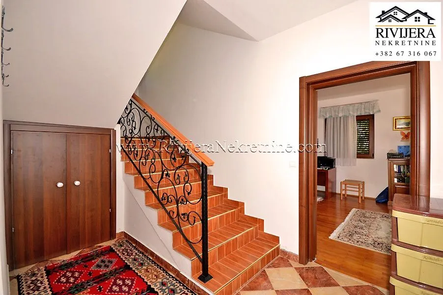 Prodaja, kuća, 260m², Baošići, Herceg Novi