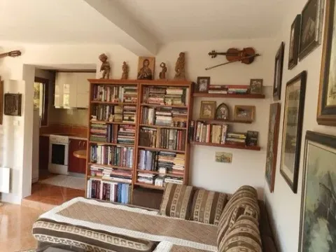 Izdavanje, kuća, 92m², Mareza, Podgorica - image 6