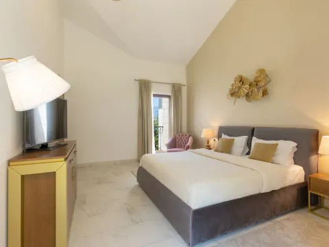 Prodaja, kuća, 198m², Dobrota, Kotor - image 17