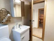 Izdavanje, dvosoban stan, 80m², Centar, Podgorica - image 5