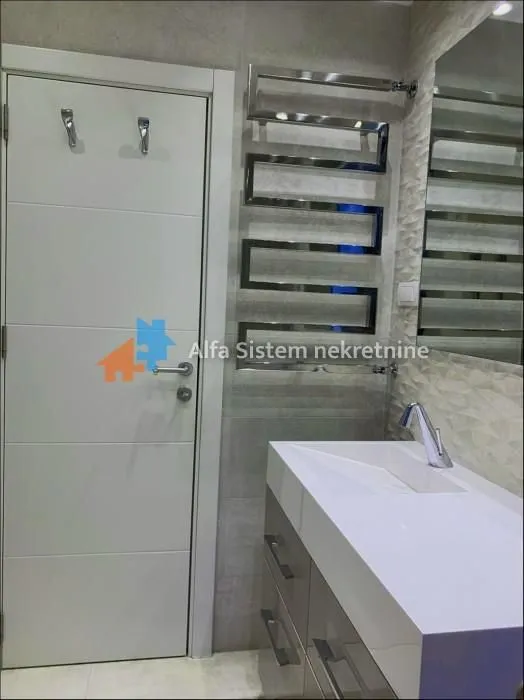 Rent, three bedroom apartment, 91m², Stari Grad, Beograd