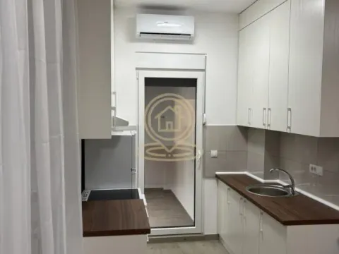 Izdavanje, jednosoban stan, 40m², Crveni Krst, Beograd - image 2