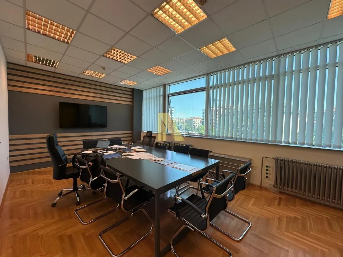 Rent, office space, 95m², Sajmište, Novi Sad