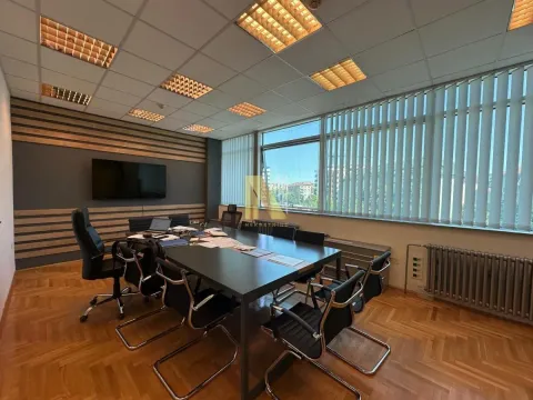 Rent, office space, 95m², Sajmište, Novi Sad - image 1