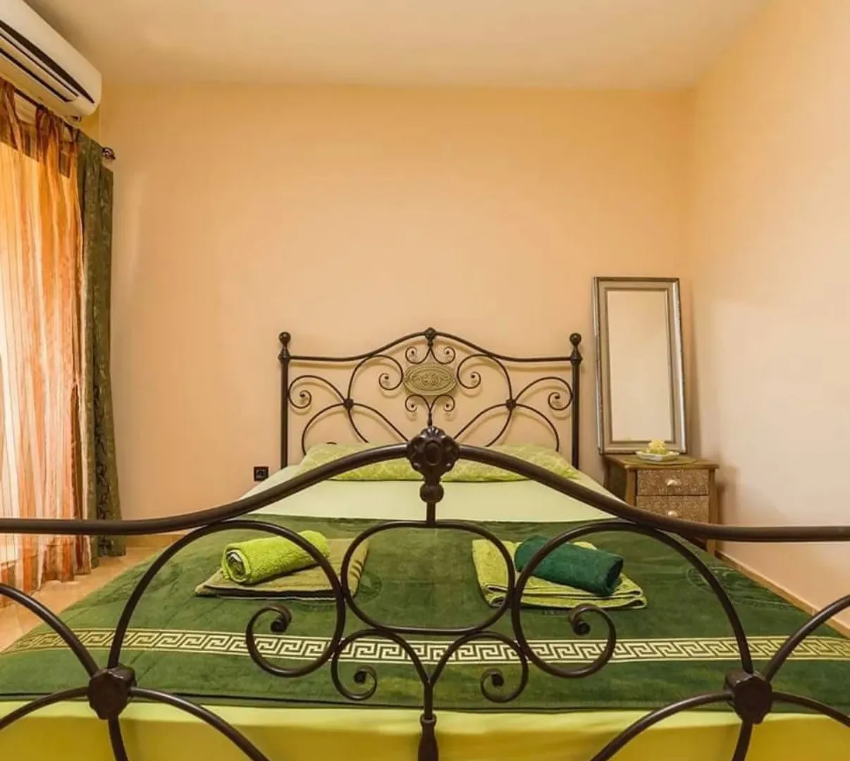 Rent, house, 280m², Centar, Budva