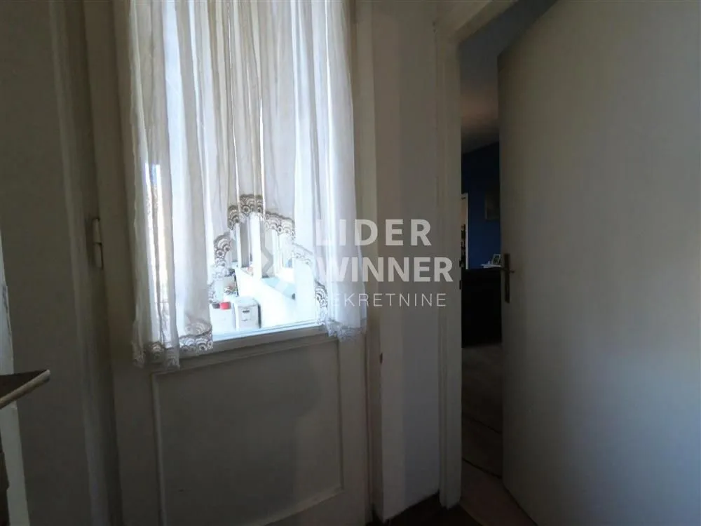 Sale, four bedroom apartment, 148m², Stari Grad, Beograd