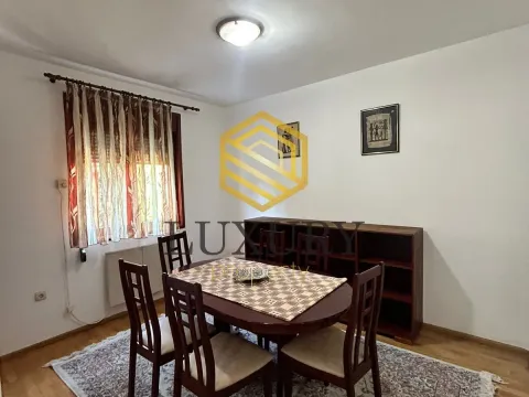 Izdavanje, trosoban stan, 120m², Pobrežje, Podgorica - image 12