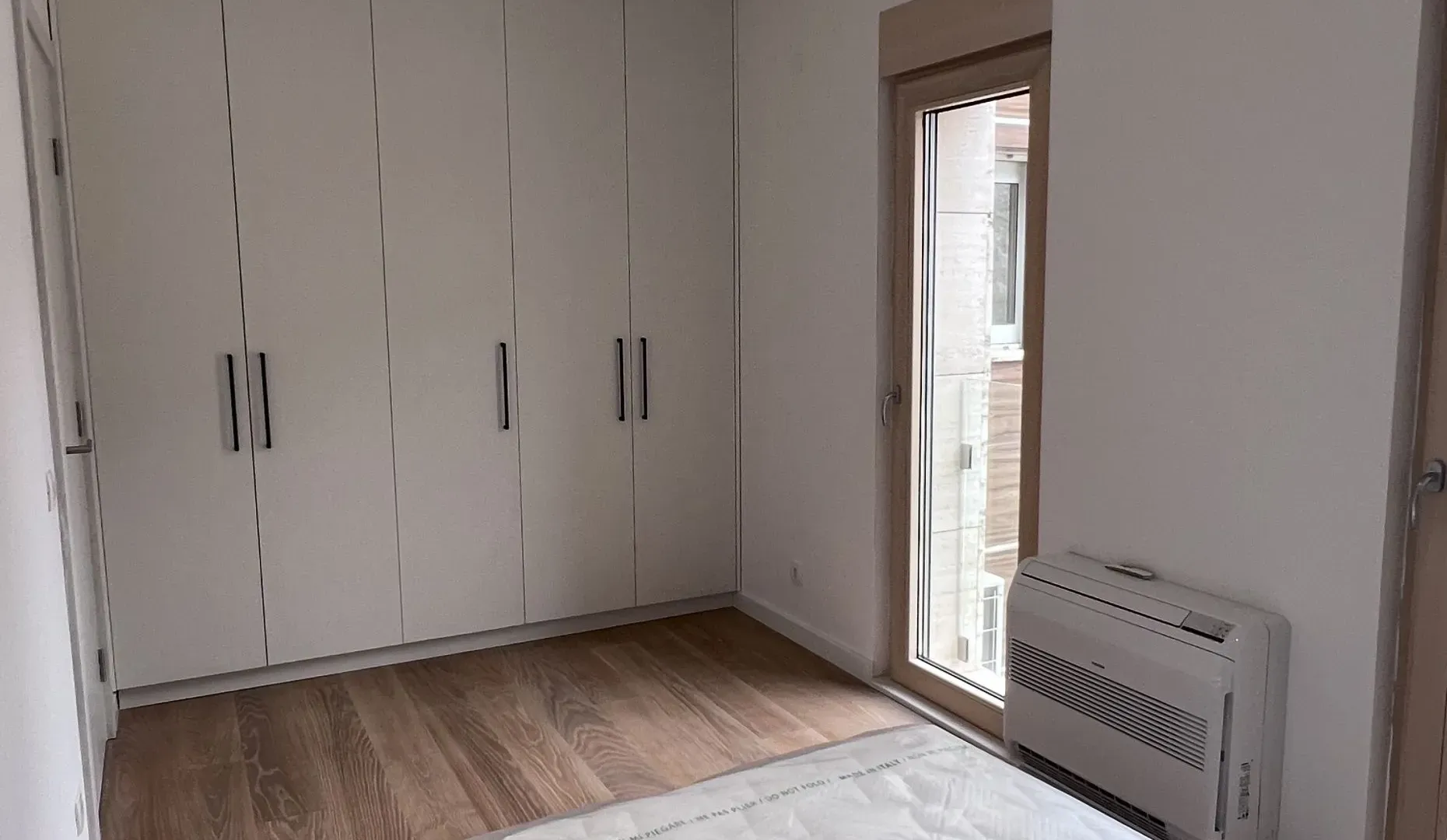 Sale, five bedroom apartment, 198m², Kotor, Crna Gora