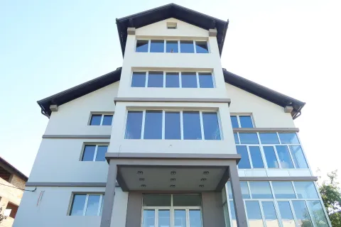 Rent, office space, 250m², Zemun Polje, Beograd - image 18
