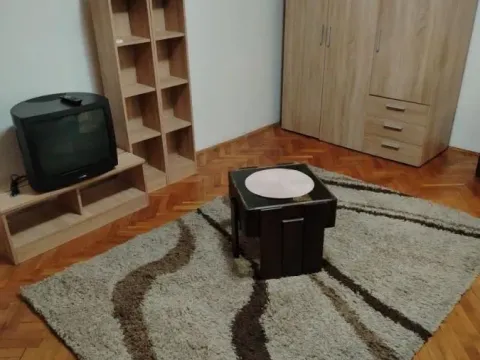 Izdavanje, jednosoban stan, 30m², Rotkvarija, Novi Sad Sve Podlokacije - image 4