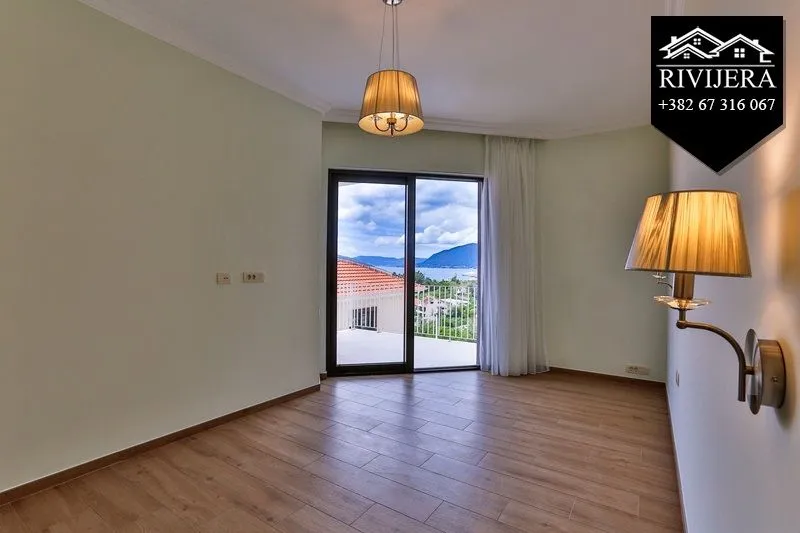 Prodaja, kuća, 290m², Kava, Tivat