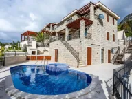 Rent, house, 180m², Blizikuće, Budva - image 11