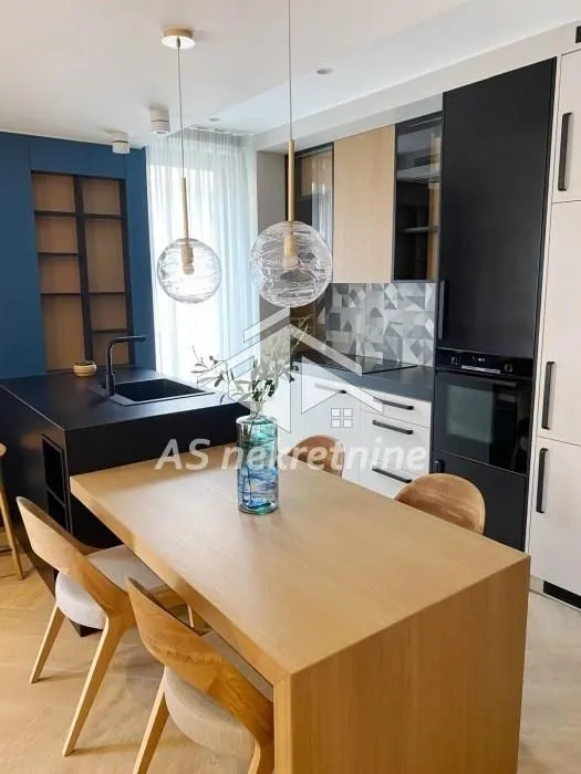 Izdavanje, dvosoban stan, 68m², Neimar, Vračar Sve Podlokacije