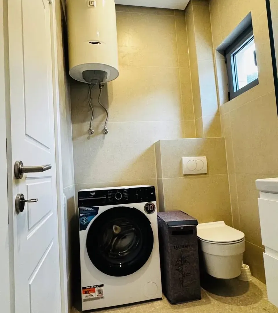 Prodaja, dvosoban stan, 76m², Kava, Tivat