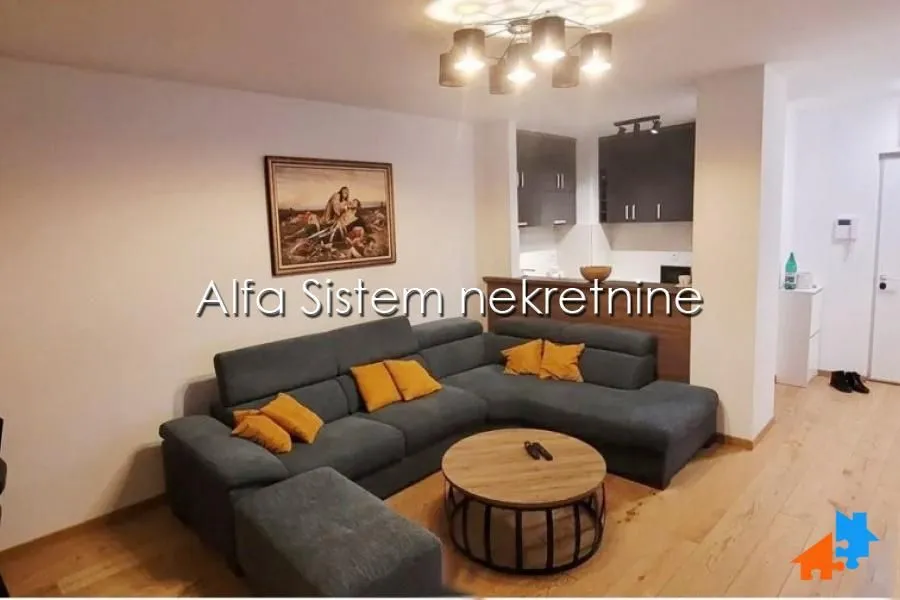 Izdavanje, trosoban stan, 72m², Cvetkova Pijaca, Zvezdara Sve Podlokacije