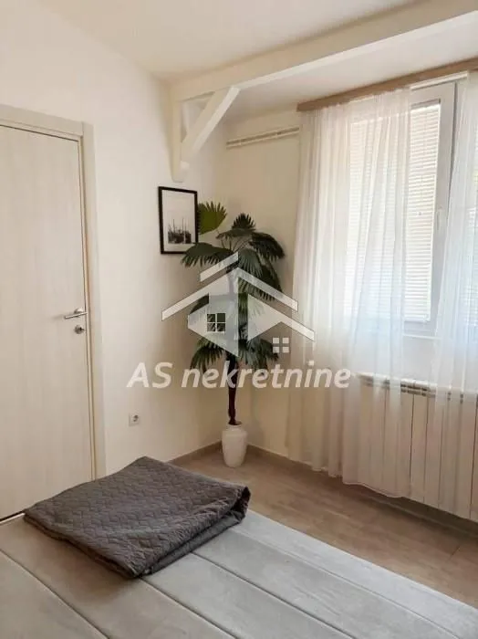 Rent, two bedroom apartment, 42m², Bulbulder, Zvezdara Sve Podlokacije