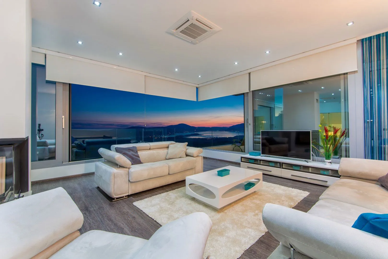 Sale, house, 310m², Kavač, Kotor
