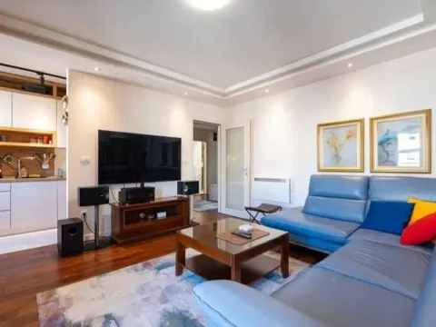 Rent, two bedroom apartment, 68m², Central Point, Podgorica - image 3