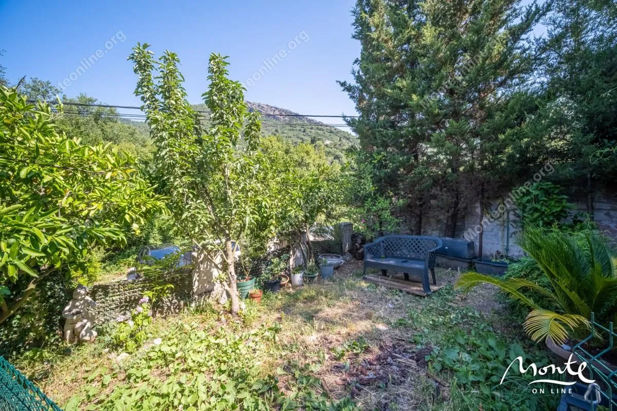 Prodaja, kuća, 130m², Tivat, Crna Gora