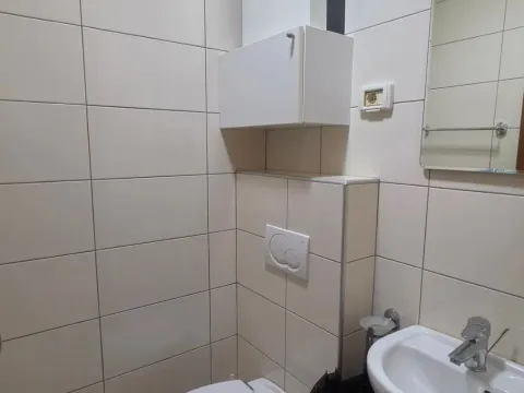 Izdavanje, dvosoban stan, 73m², City Kvart, Podgorica - image 13