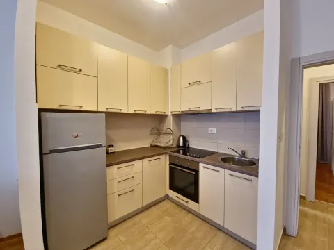 Izdavanje, dvosoban stan, 50m², Budva, Crna Gora - image 7